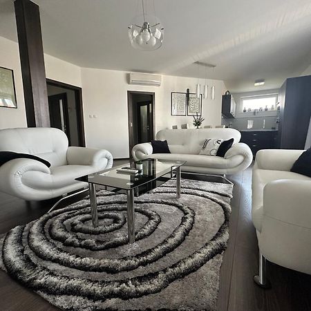 Panorama Apartments Presov Bagian luar foto