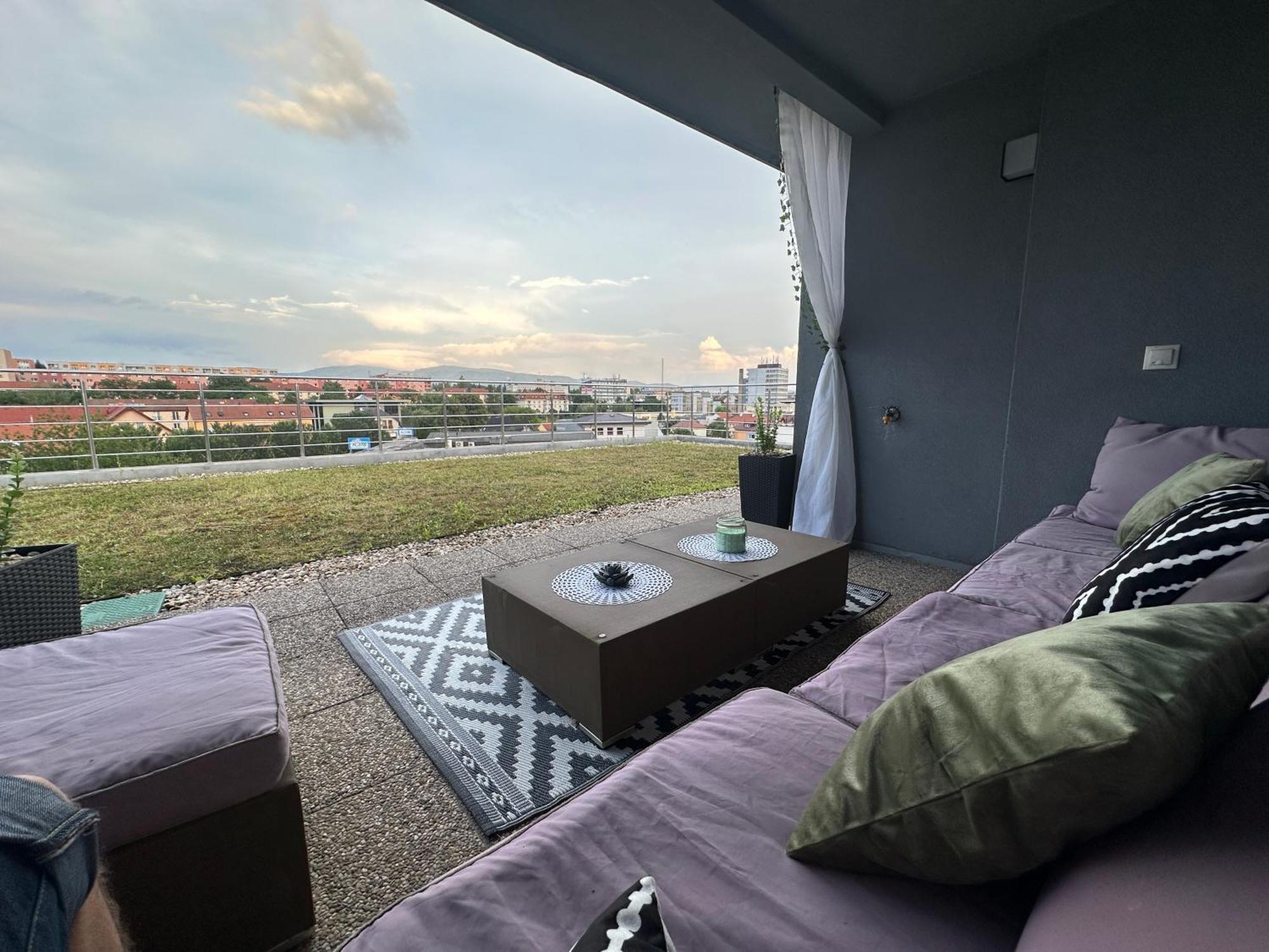 Panorama Apartments Presov Bagian luar foto
